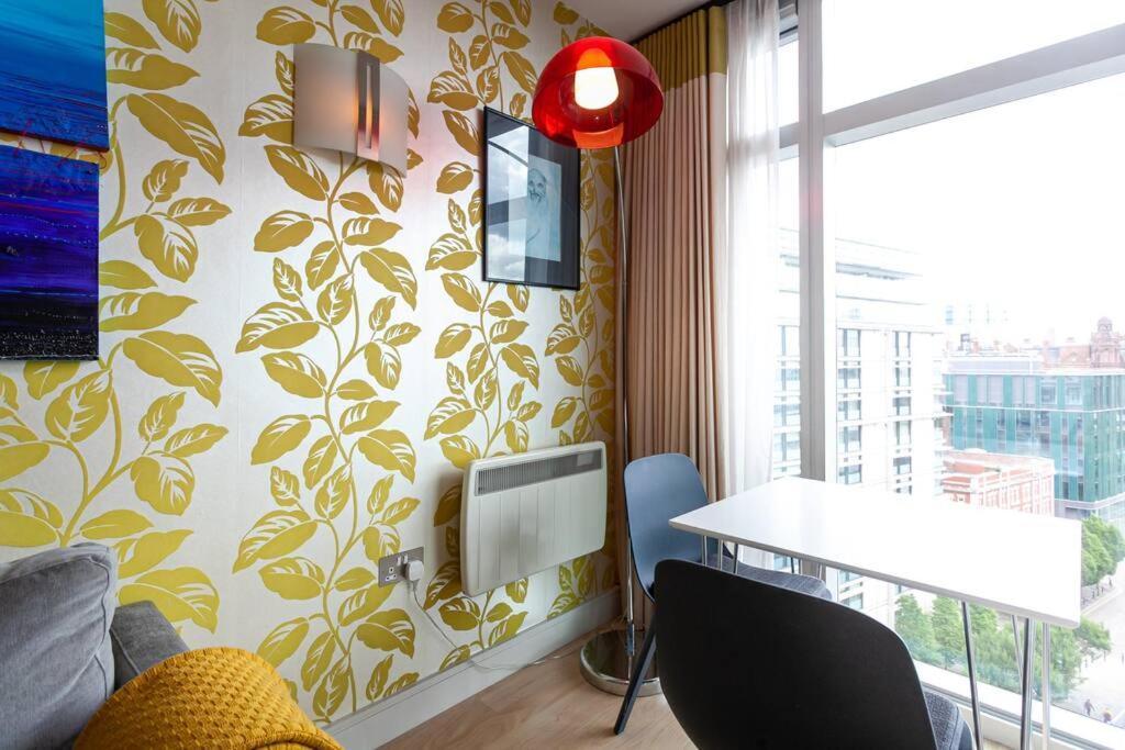 Iconic Luxury Manchester Apartment Buitenkant foto