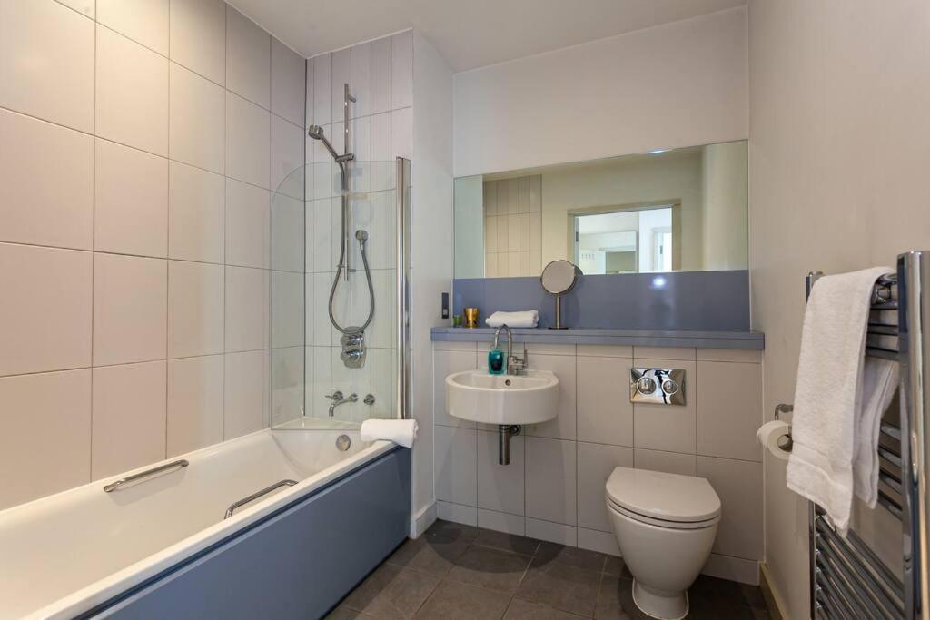 Iconic Luxury Manchester Apartment Buitenkant foto